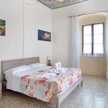 Apartment Acciuga House Biassa