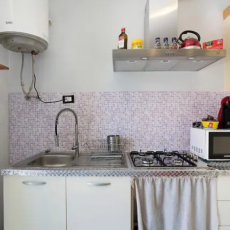 Acciuga House *